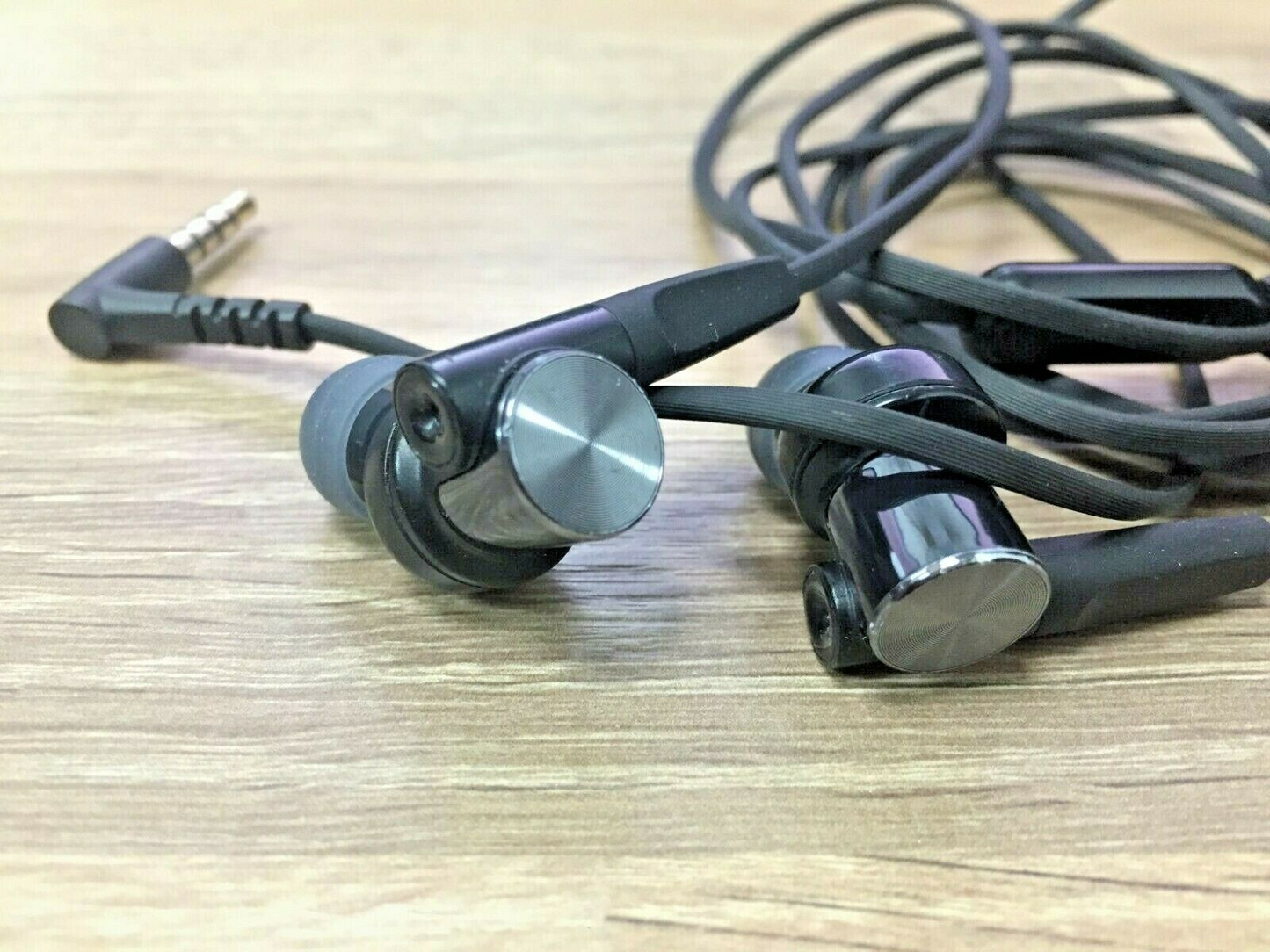 Sony MDR-XB50AP In-Ear Extra Bass Headphones with In-Line Control Black/Wired