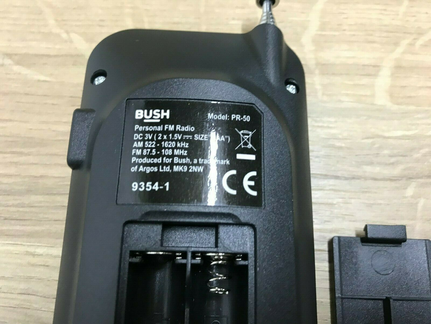 Bush Portable AM FM Radio Mono Speaker Battery Travel Personal Pocket Radio LCD