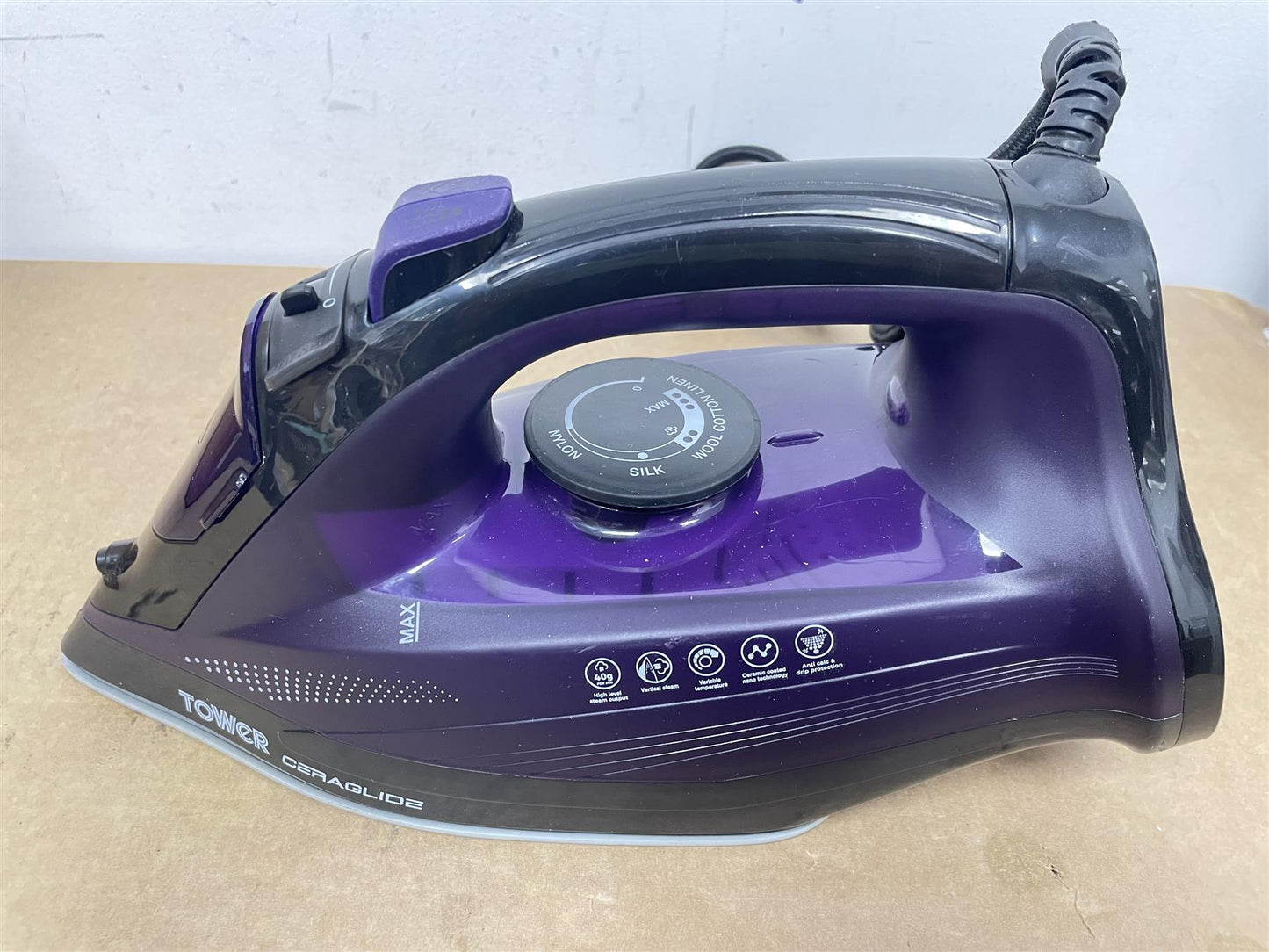Steam Iron 2600W, Tower T22011 CeraGlide Ceramic Soleplate Ultra speed - Purple