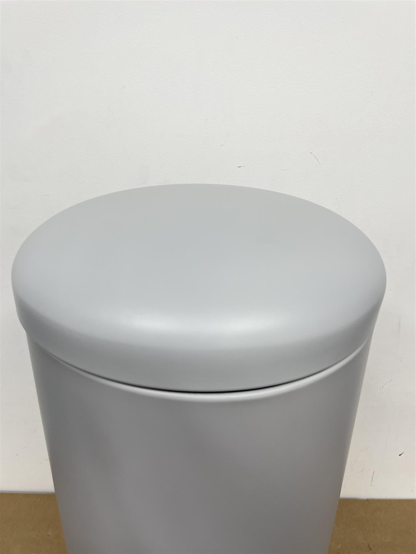 Habitat 30Litre Kitchen Foot Pedal Recycling Bin Removeable Inner Bucket - Grey
