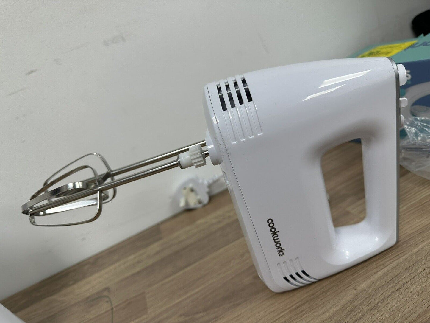 Cookworks Electric kitchen 200W kitchen 5 Speed Hand and Stand Mixer White