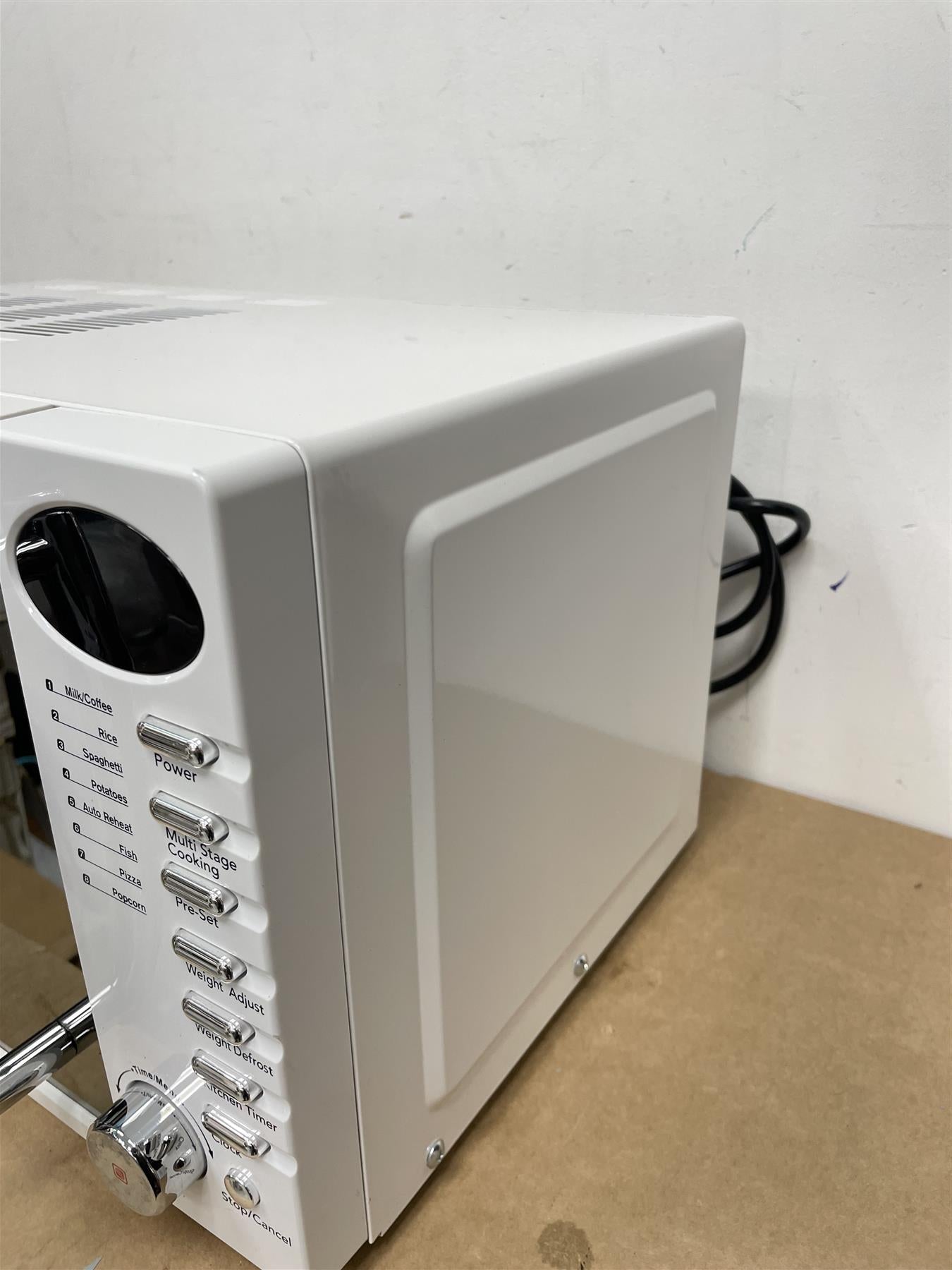 Russell Hobbs RHM1714WC 17 L White Digital Solo Microwave with 5 Power Levels
