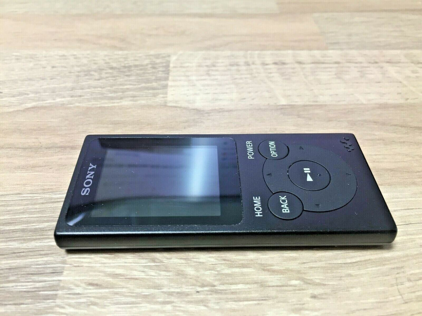 Sony NWE394 Walkman 8GB Portable Stereo Sound LCD LED MP3 Player USB FM AM Radio