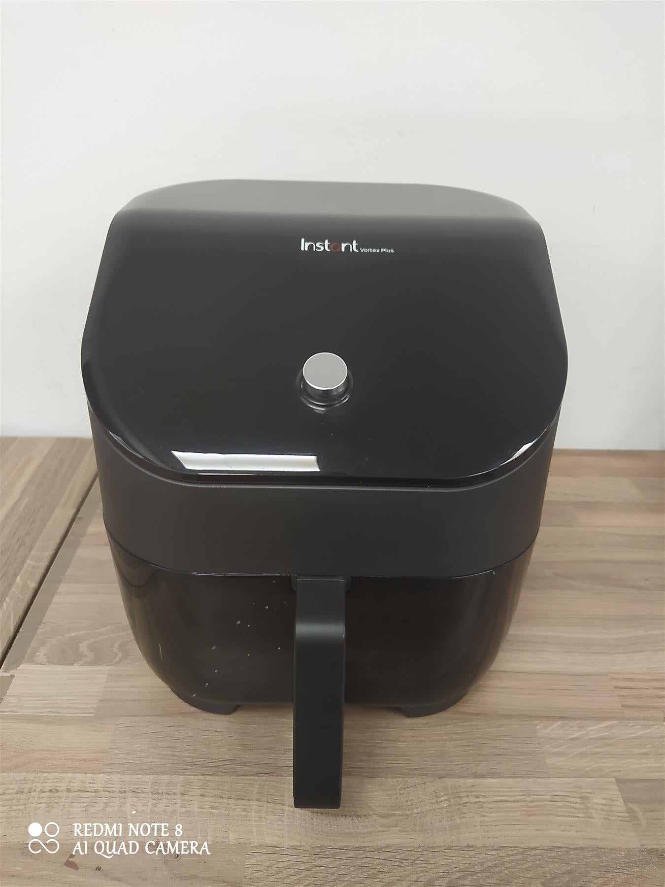 Instant Air Fryer Vortex Plus ClearCook 5.7L oil free grill roasting bakeBlack