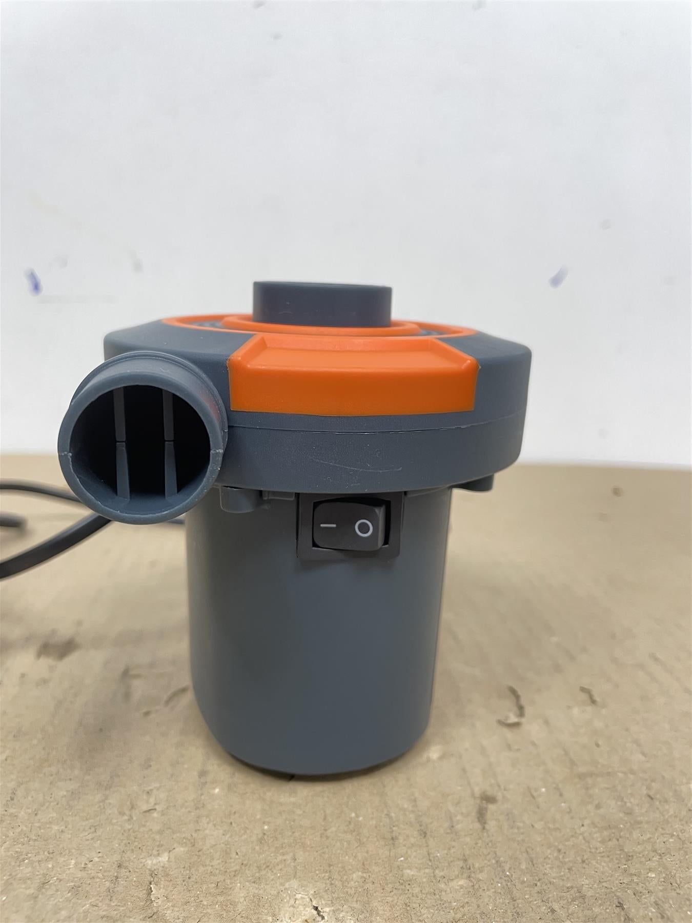 Air Pump Sidewinder AC Air Pump for Airbeds, Inflatables and Camping - BW62139GB