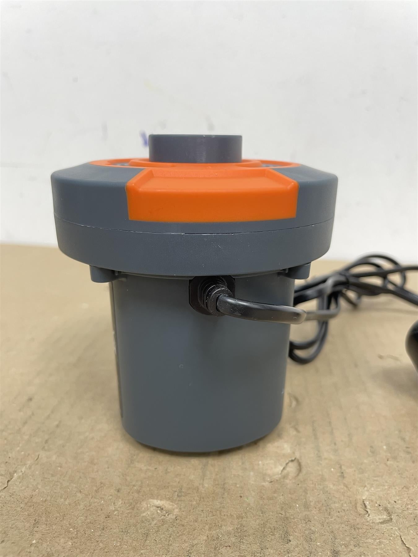 Air Pump Sidewinder AC Air Pump for Airbeds, Inflatables and Camping - BW62139GB