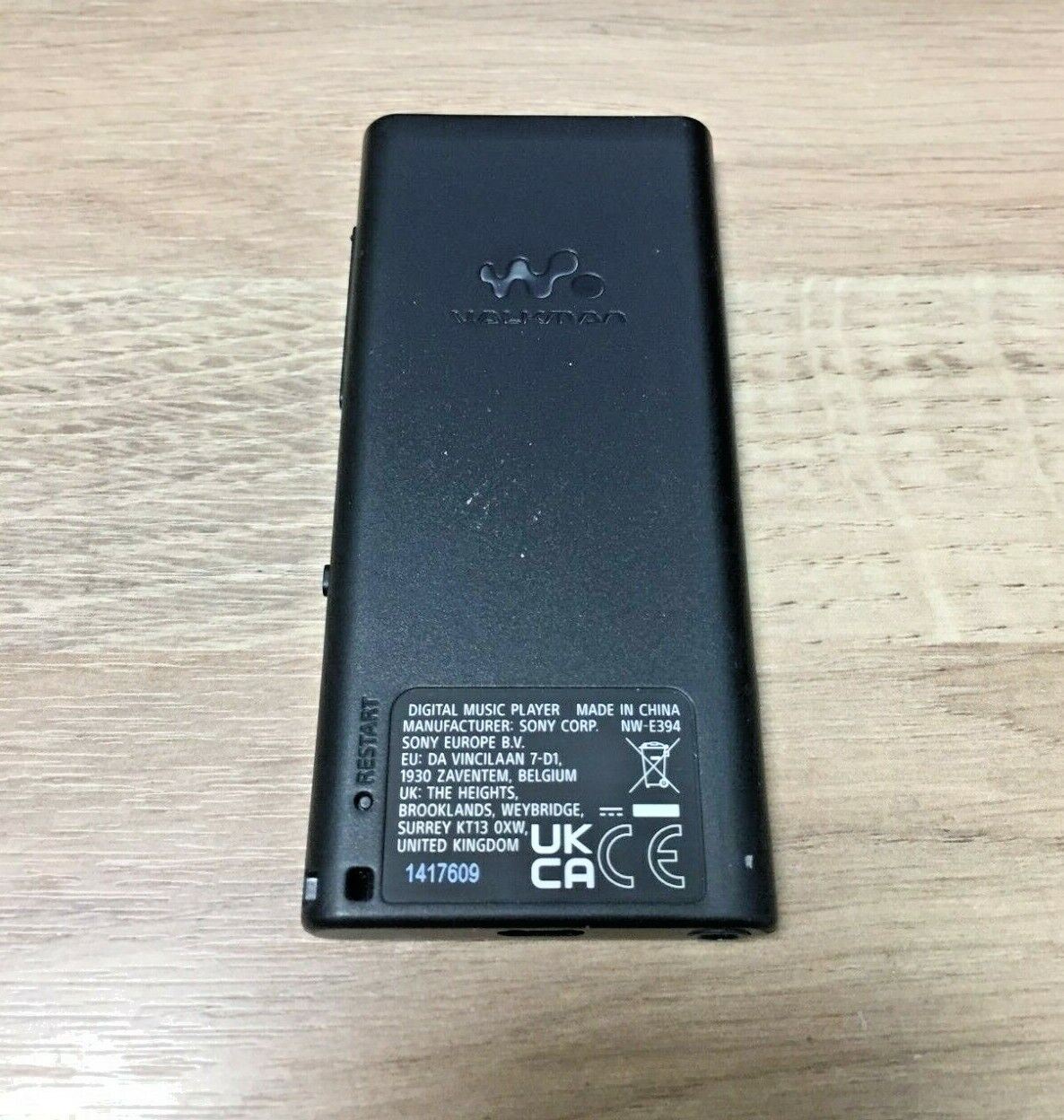 Sony NWE394 Walkman 8GB Portable Stereo Sound LCD LED MP3 Player USB FM AM Radio