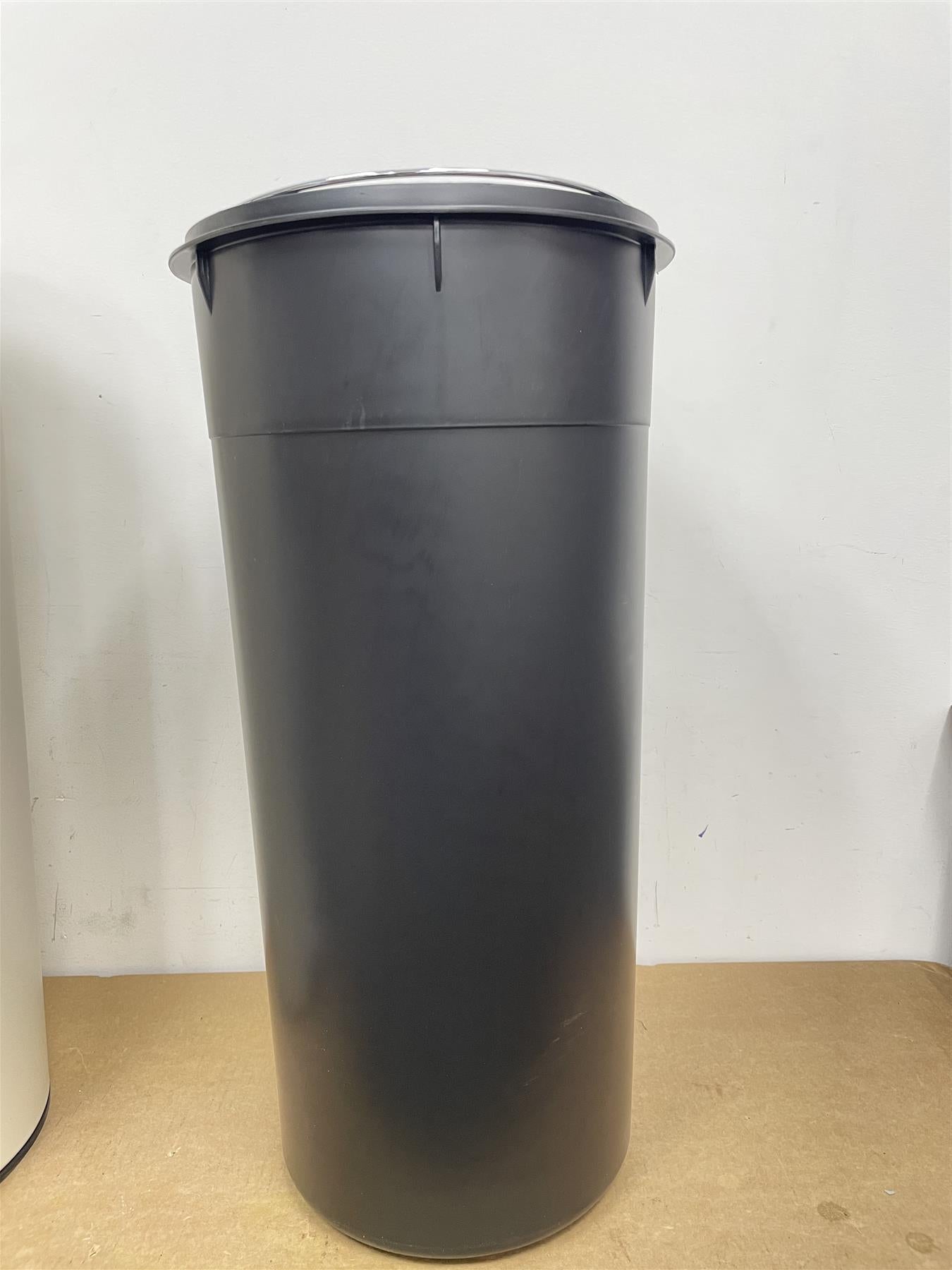 Argos Home 30 Litre Kitchen Foot Pedal Recycling Bin Removeable Inner Bucket