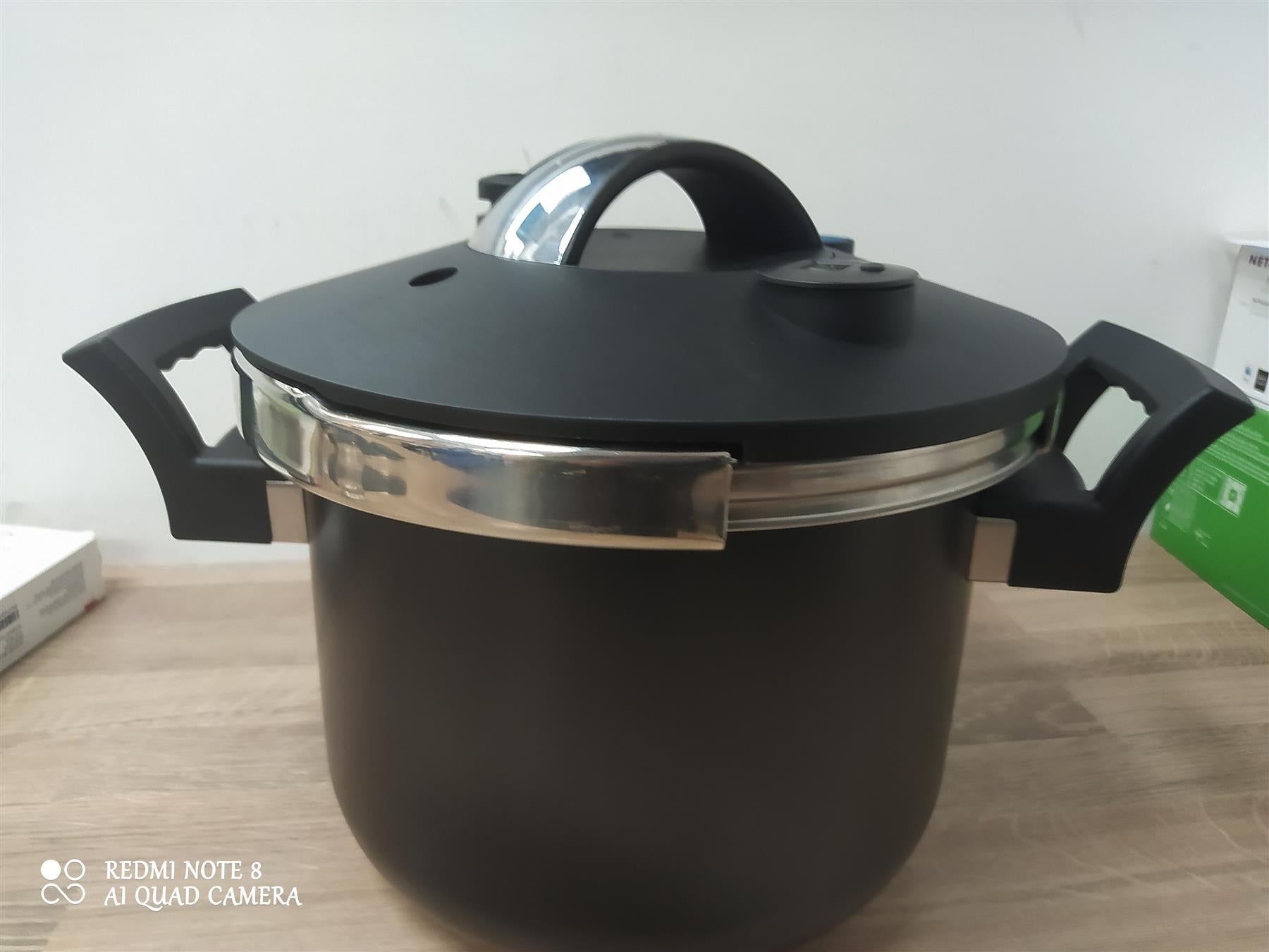 Tower 6L Sure Touch Pressure Cooker all hobs pressure indicator steame ...