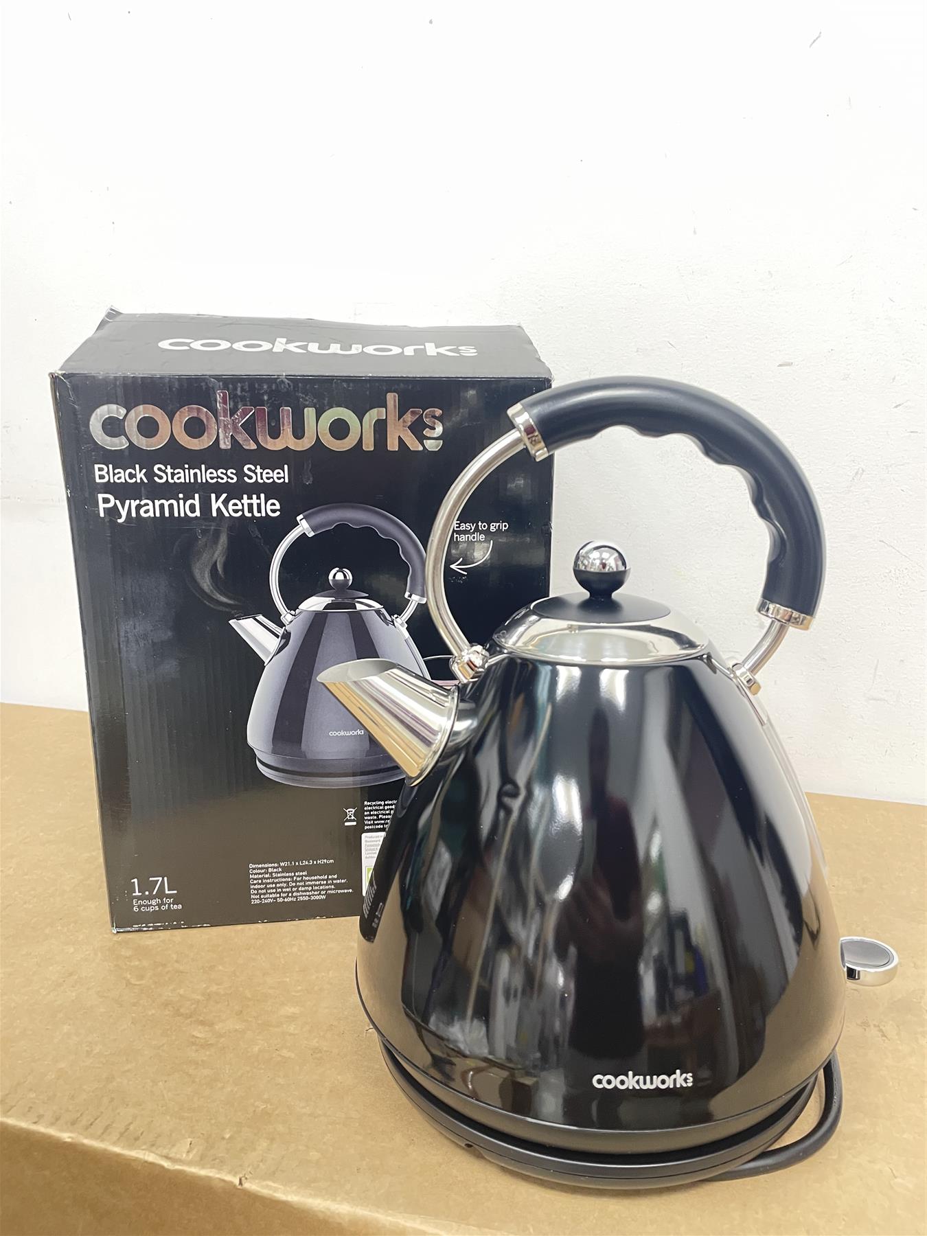 Pyramidal Kettle Cookworks Pyramid Kettle Automatically Switching Off - Black 1.7 Litre ...