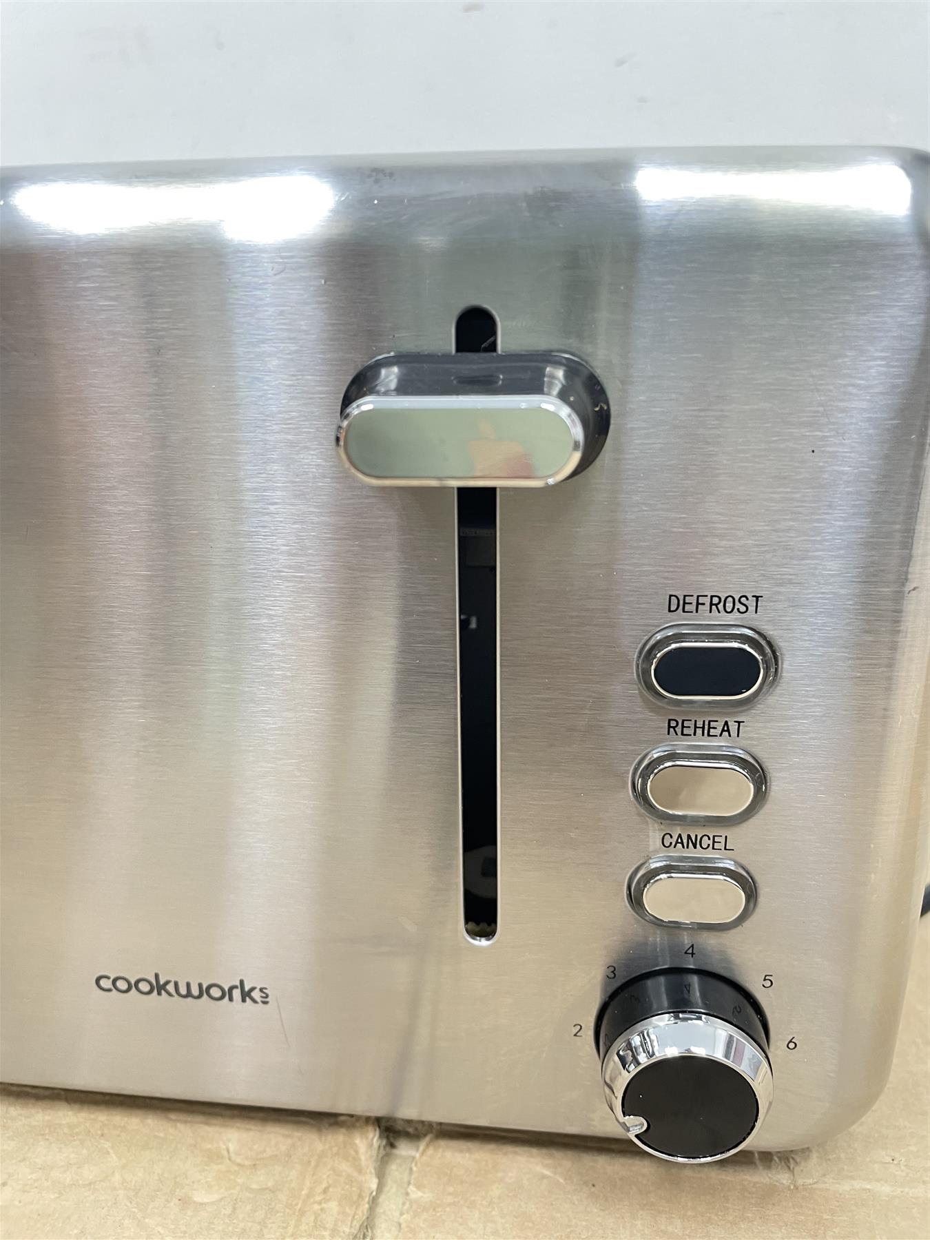 Cookworks 4 Slice Toaster Brushed Stainless Steel Defrost Reheat Cancel 2300W