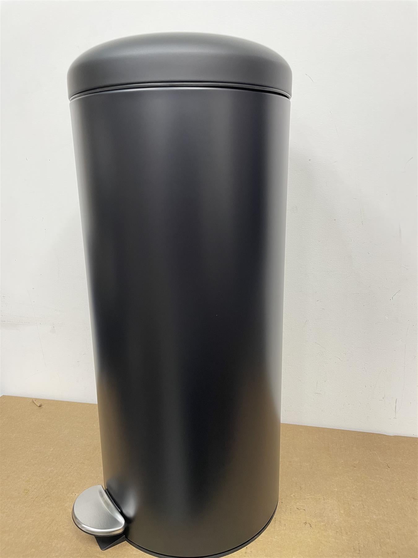 Habitat 30Litre Kitchen Foot Pedal Recycling Bin Removeable Inner Bucket- Black