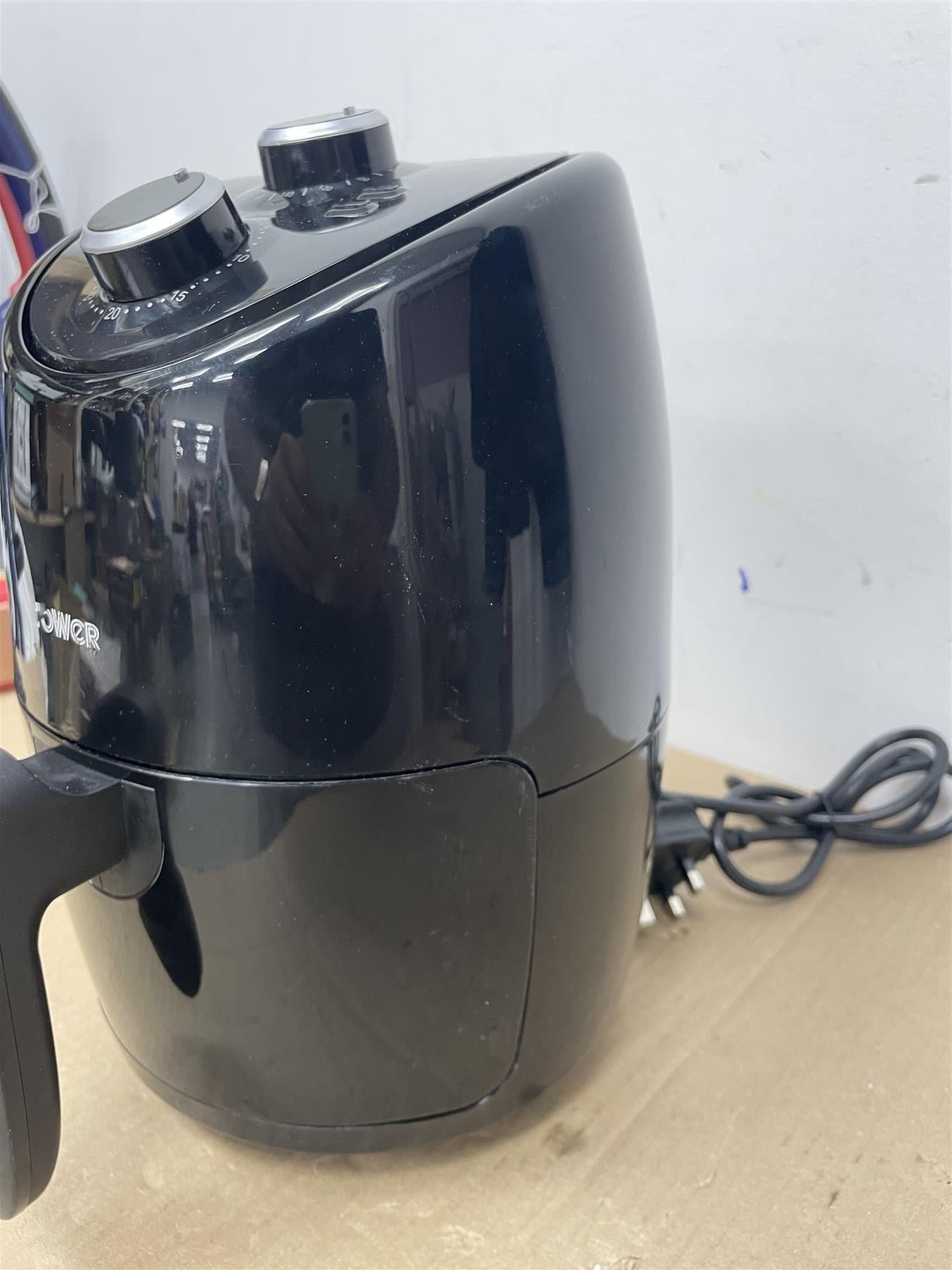 Tower 2 Litre Air Fryer with Rapid Air Circulation T17087